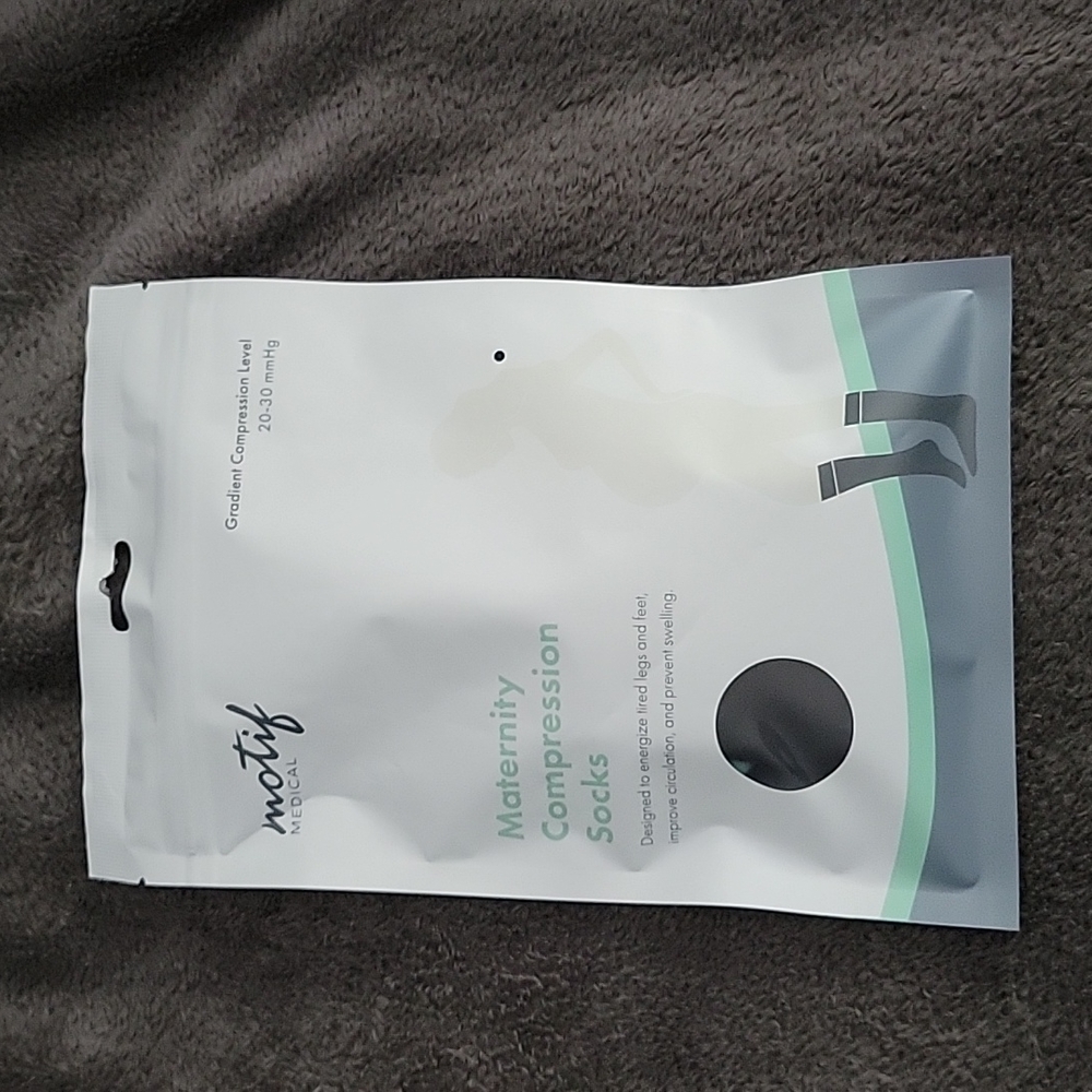 Maternity compression socks